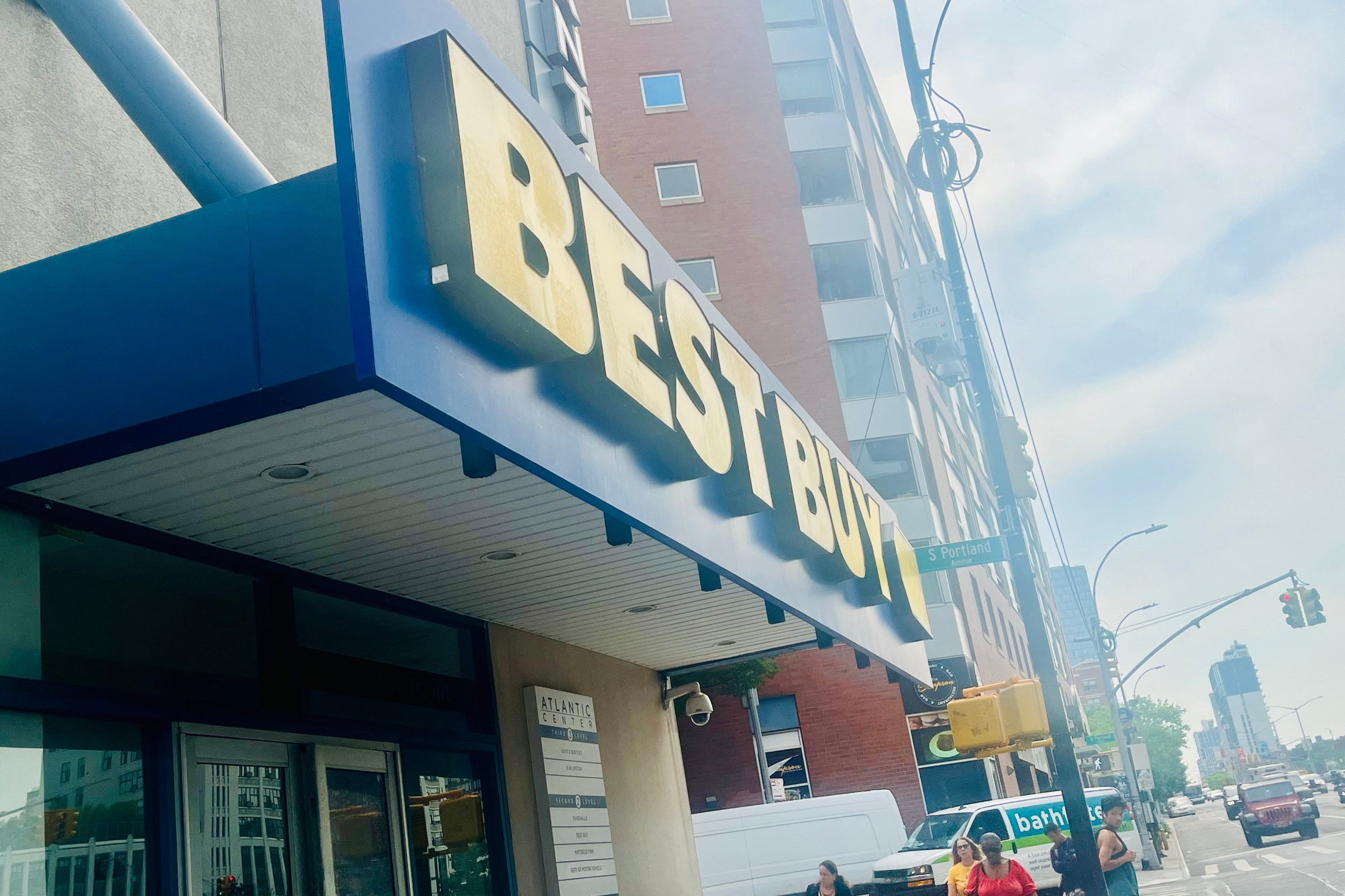 A Best Buy sign